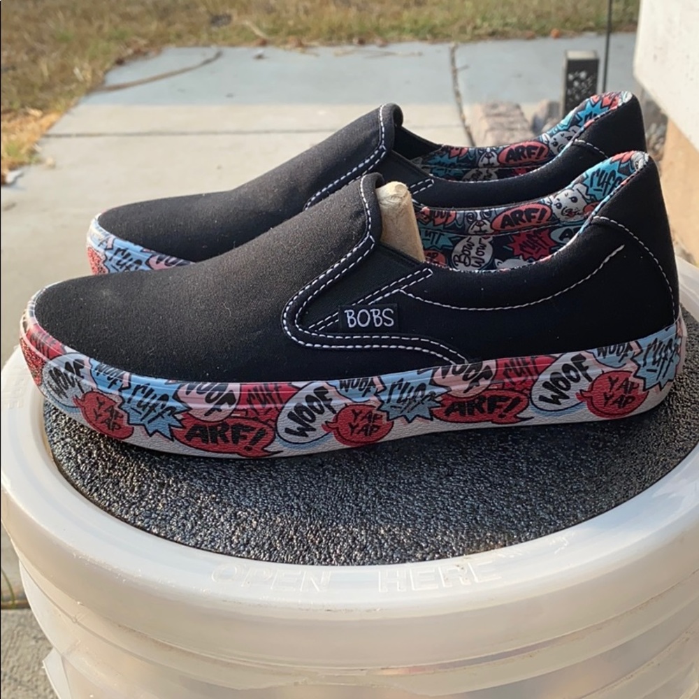 Shoes - Picture 2 of 4